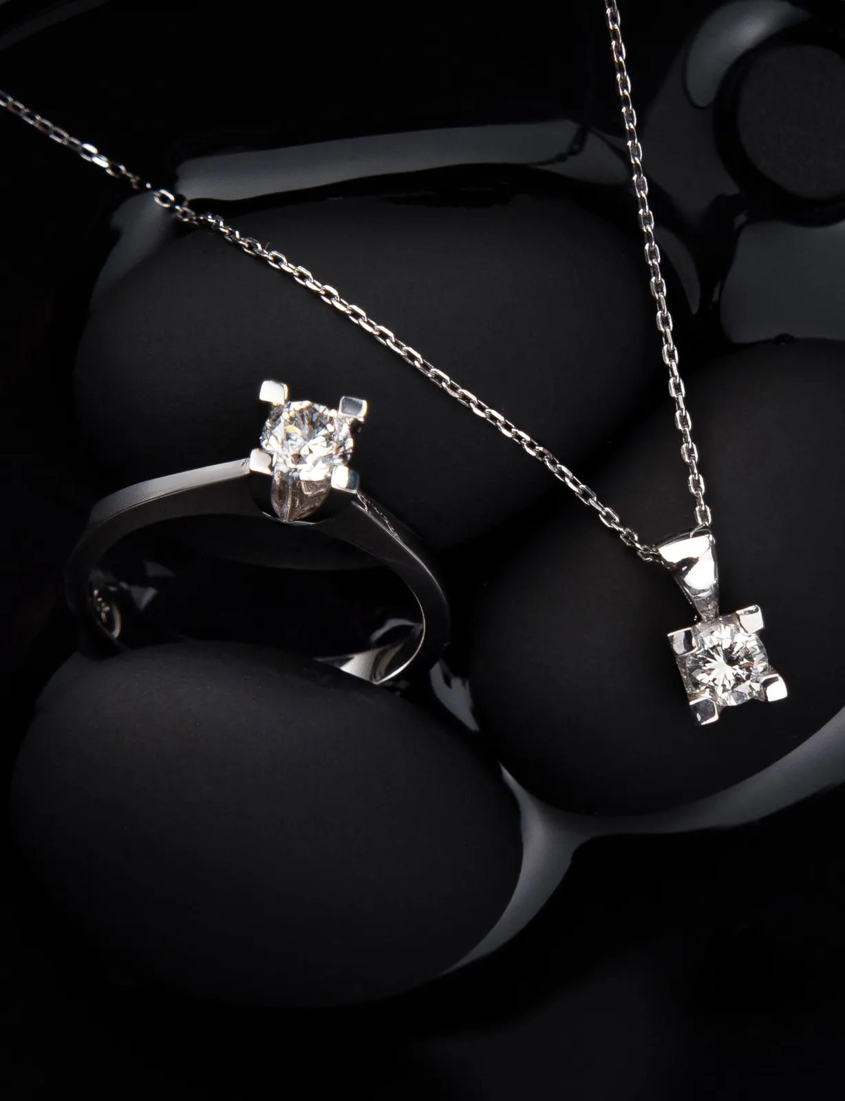 Product & Jewelry photo after professional editing by EditWise
