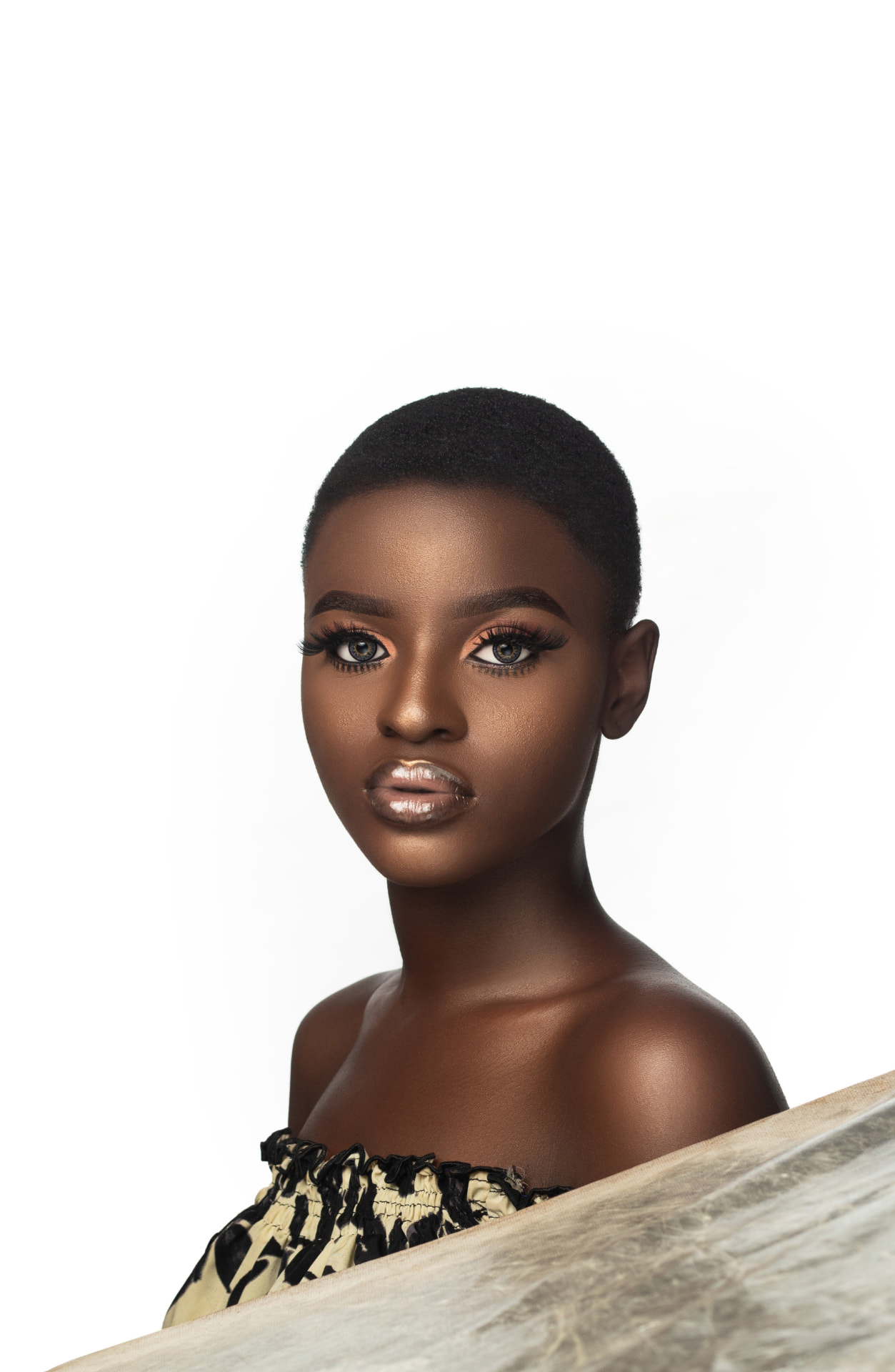 Beauty & Portrait photo after professional editing by EditWise